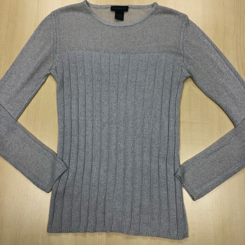 Express Light Silver Top Size Small